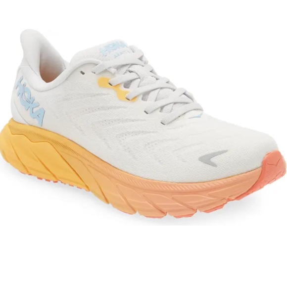 Hoka Shoes - HOKA Arahi 6 Running Wide Shoe, Nimbus Cloud / Blanc De Blanc SIZE 9 US 0404